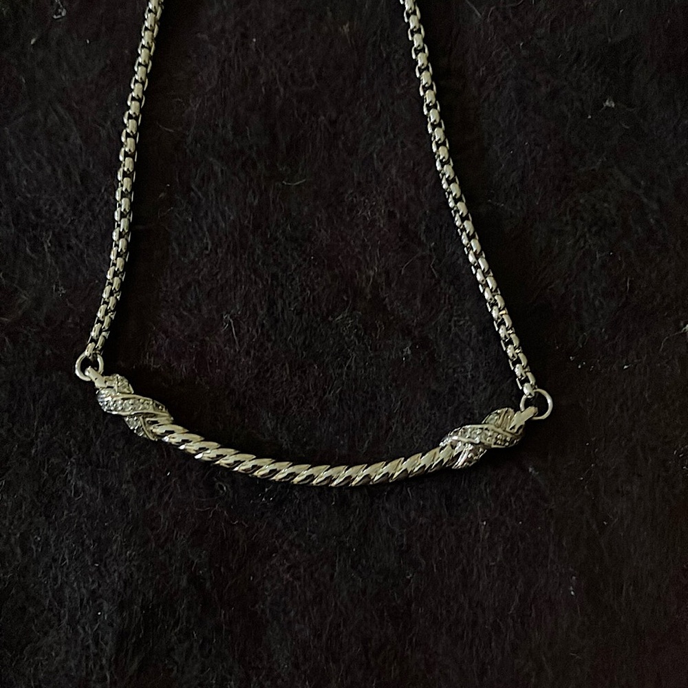 Not an authentic David Yurman preowned Elegant Silver Petite xbar Necklace